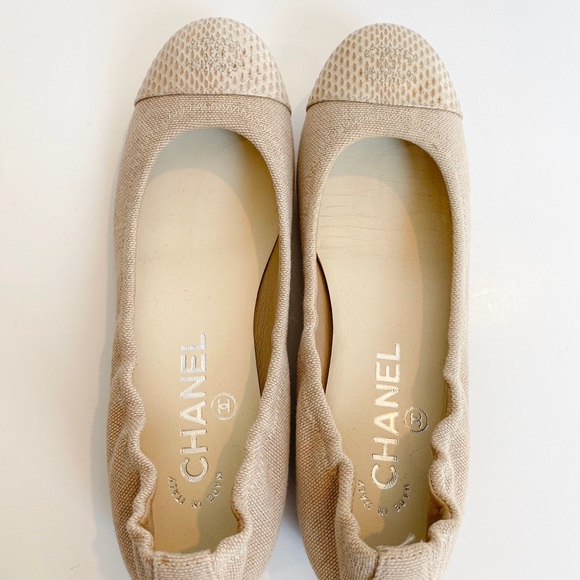 Authentic CHANEL Tan/Nude Ballet Flats - Picture 5 of 8